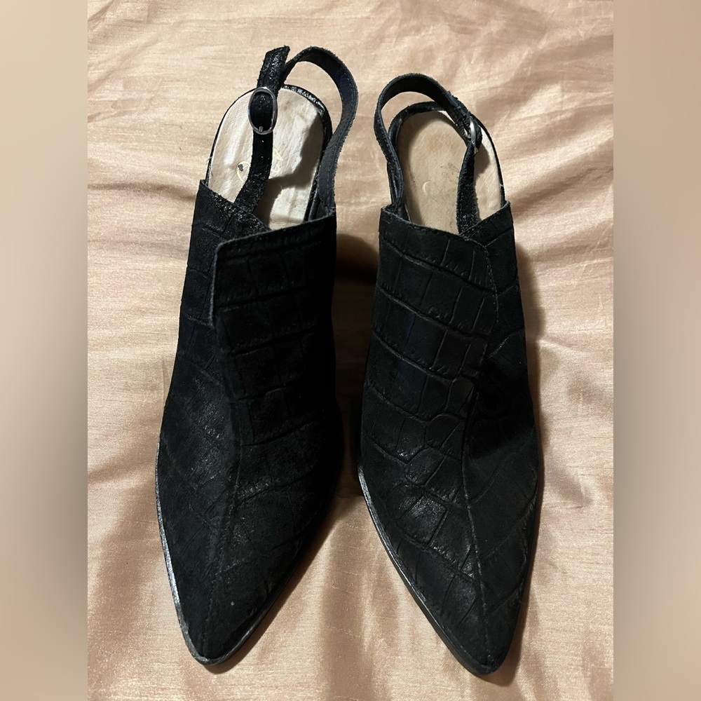Black alligator faux leather sling back mule